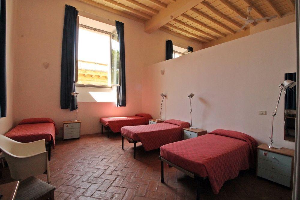 Orsa Maggiore Hostel For Women Only Roma Exterior foto