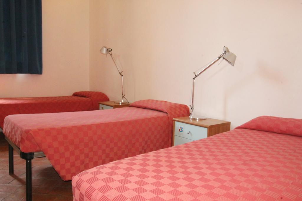 Orsa Maggiore Hostel For Women Only Roma Exterior foto