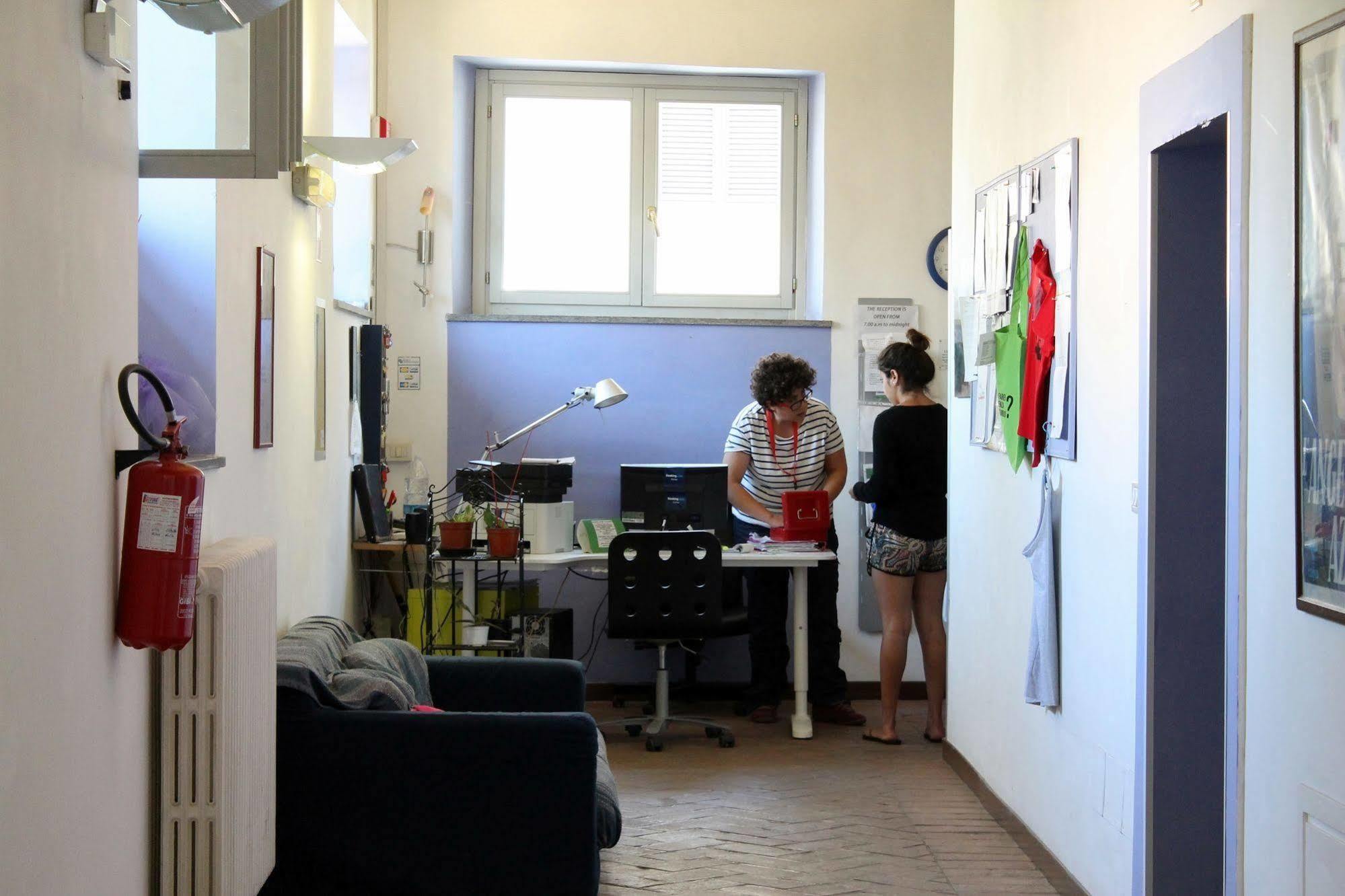 Orsa Maggiore Hostel For Women Only Roma Exterior foto