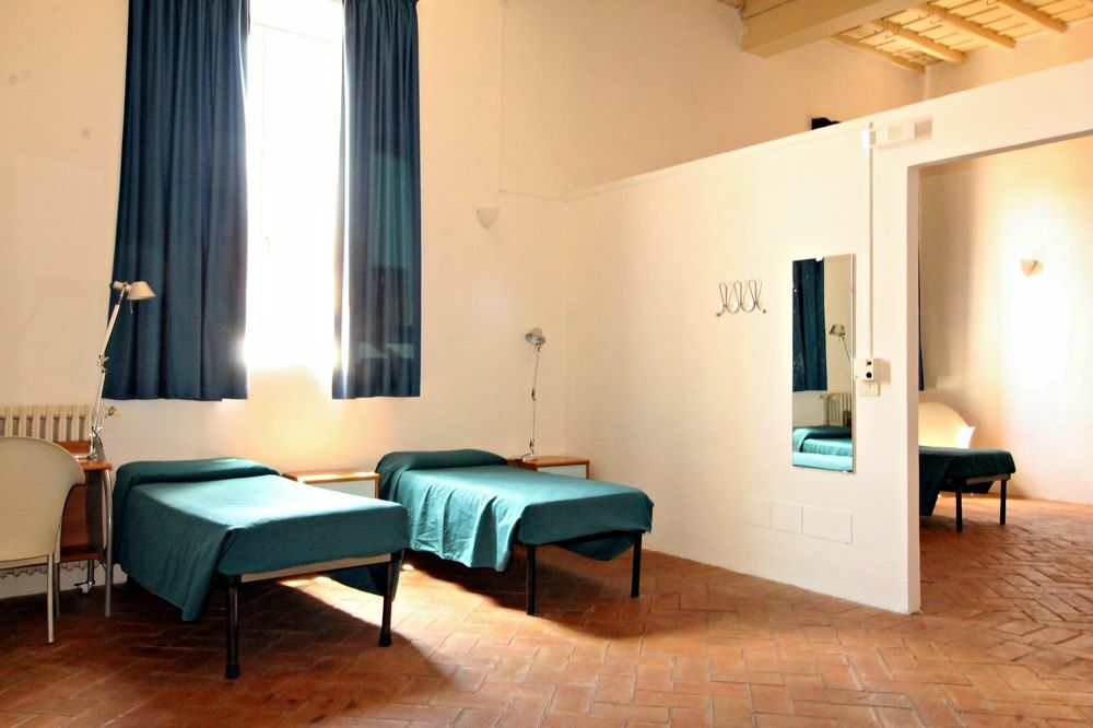 Orsa Maggiore Hostel For Women Only Roma Exterior foto